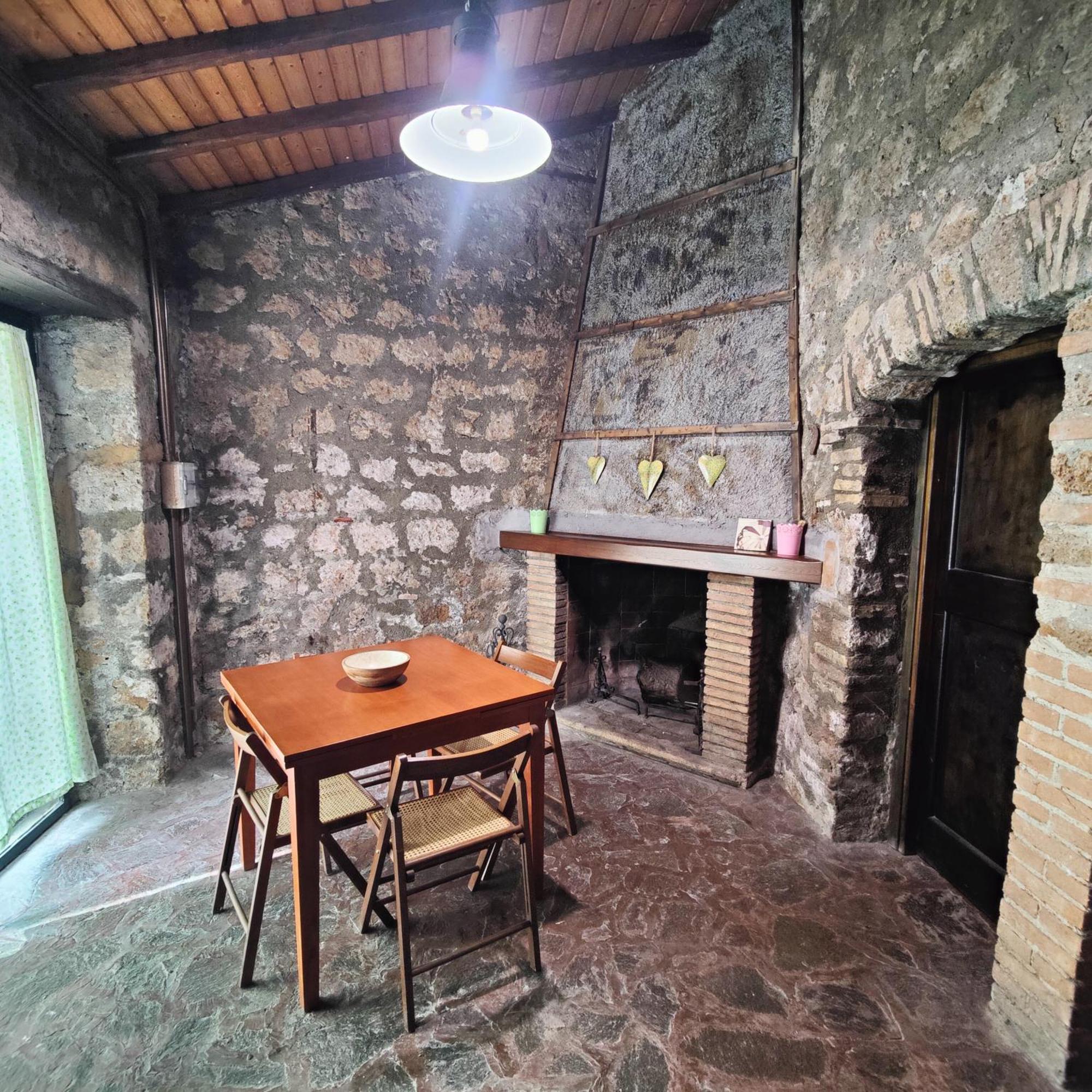 Maestosa Roccaforte Dei Principi, 3 Piani Tutti Per Voi! Сутри Экстерьер фото